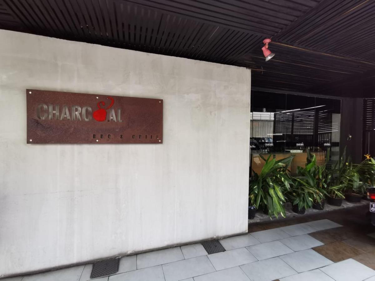 Legallery Suites Hotel Bandar Seri Begawan Eksteriør billede